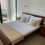 Apartment Port *