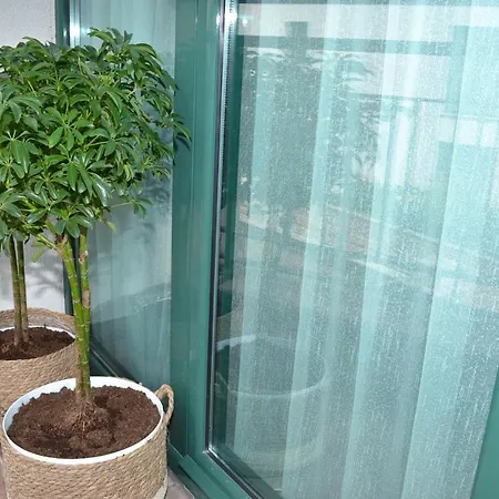 Apartment Port *
