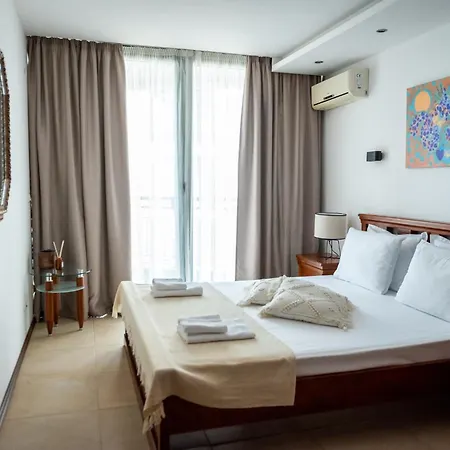 Port Apartment