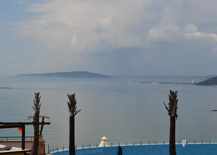 Διαμέρισμα Port *